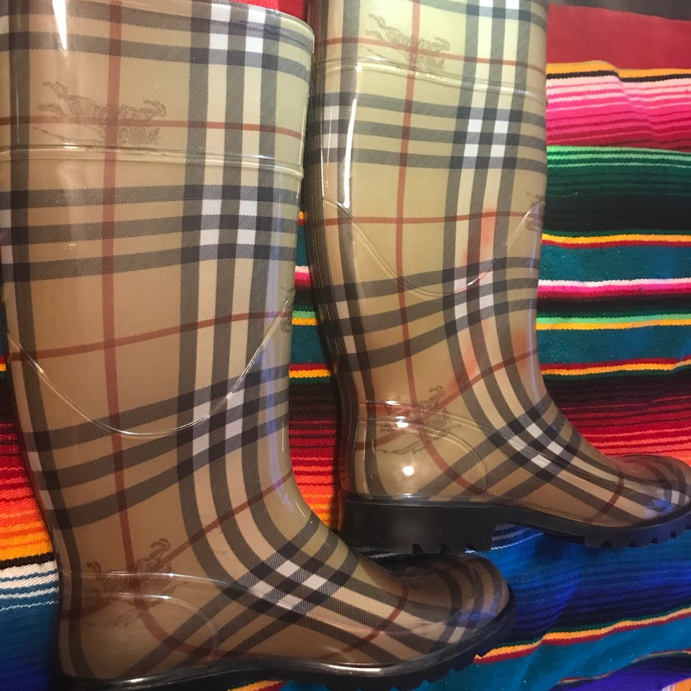 COPY - Burberry Rain boots